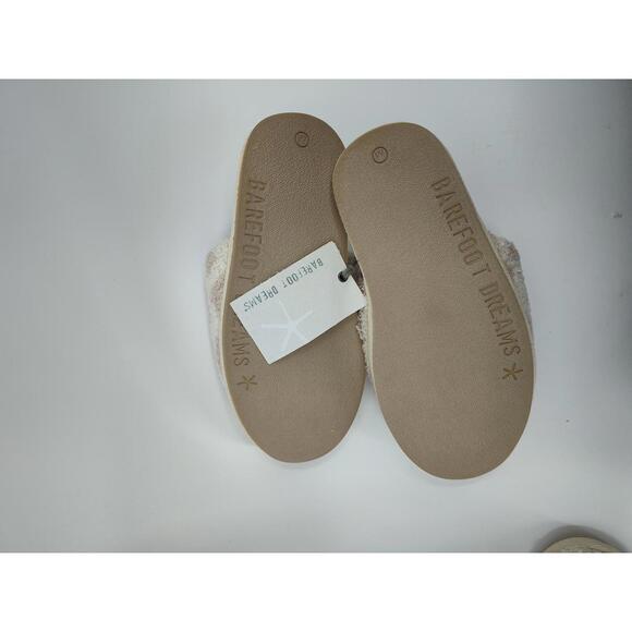 Barefoot Dreams NWT CozyChic Youth Barefoot in the Wild Slipper Sz Youth Medium - Picture 8 of 10